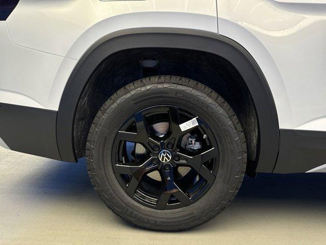 new 2024 Volkswagen Atlas car, priced at $47,355