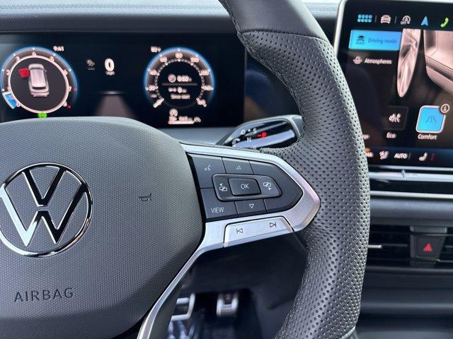 new 2025 Volkswagen Tiguan car, priced at $36,393