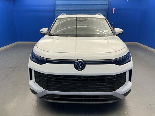 new 2025 Volkswagen Tiguan car, priced at $35,709