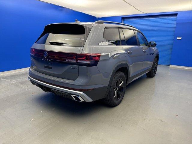 new 2025 Volkswagen Atlas car, priced at $46,598