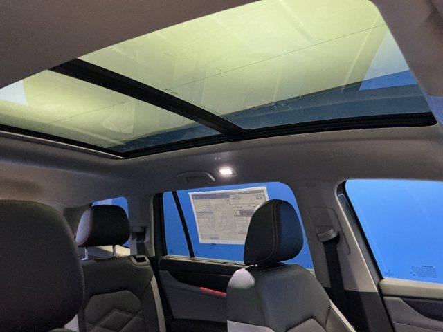 new 2025 Volkswagen Atlas car, priced at $43,898