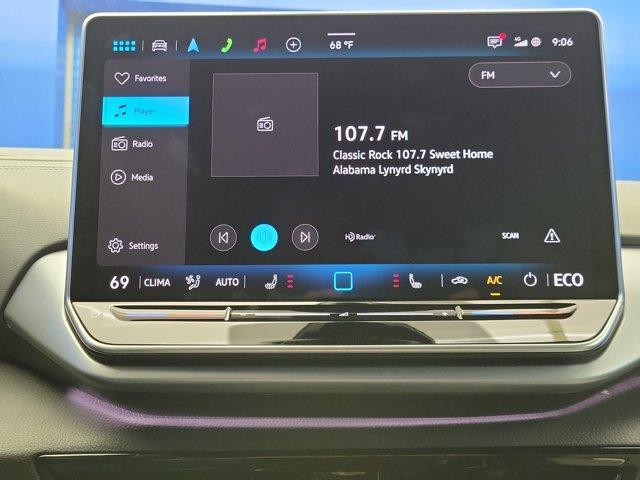 new 2025 Volkswagen ID.4 car, priced at $40,720