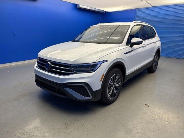 new 2024 Volkswagen Tiguan car, priced at $31,951