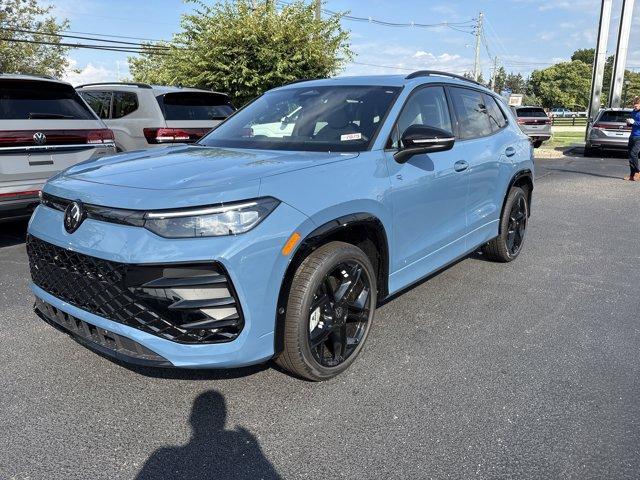 new 2025 Volkswagen Tiguan car, priced at $36,673