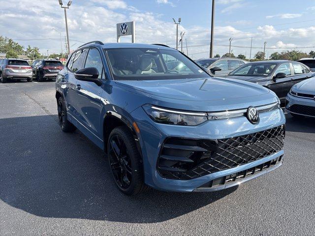 new 2025 Volkswagen Tiguan car, priced at $36,673