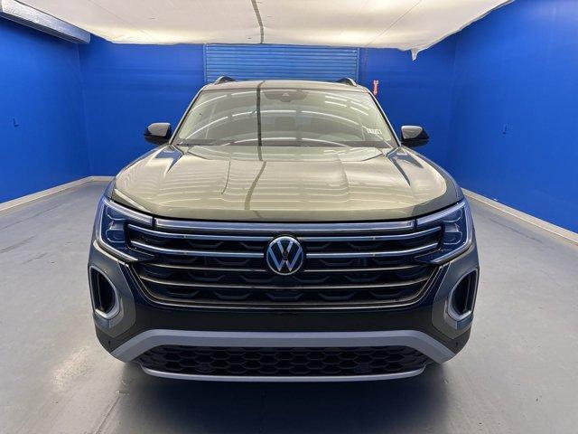new 2024 Volkswagen Atlas car, priced at $44,498