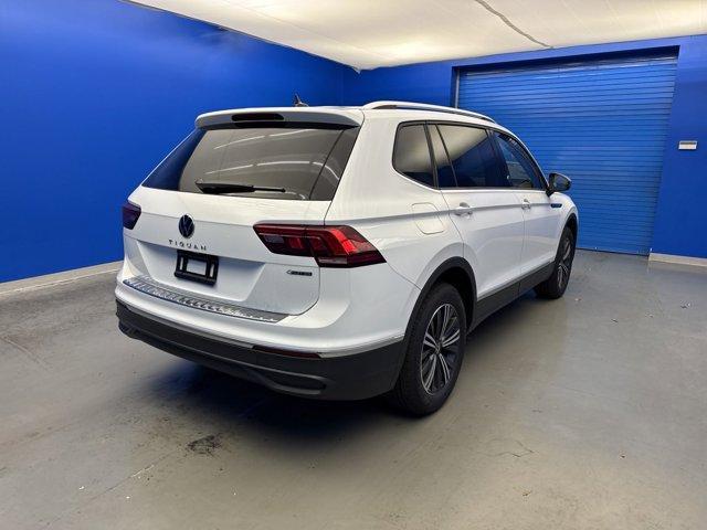 new 2024 Volkswagen Tiguan car, priced at $31,951