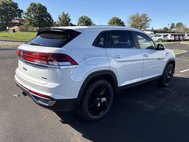 new 2026 Volkswagen Atlas Cross Sport car, priced at $45,847