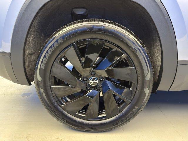 used 2025 Volkswagen Atlas Cross Sport car, priced at $35,998