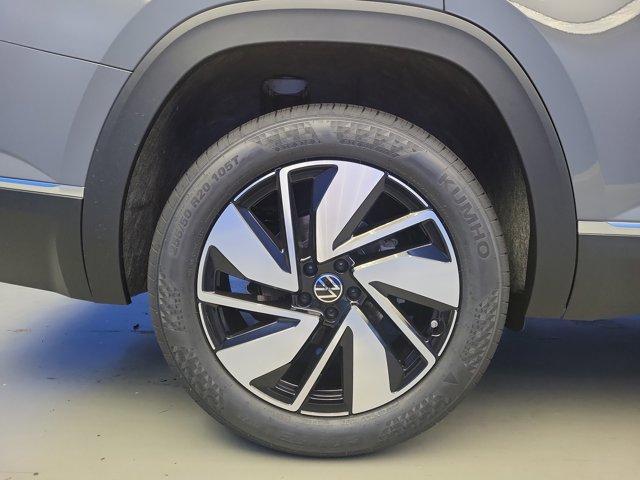 new 2025 Volkswagen Atlas car, priced at $45,836