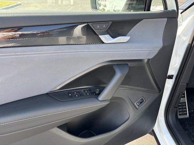 new 2025 Volkswagen Tiguan car, priced at $36,998