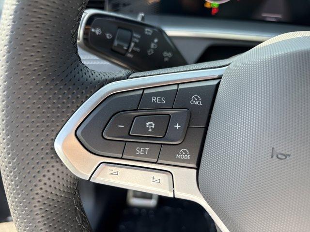 new 2025 Volkswagen Tiguan car, priced at $36,998