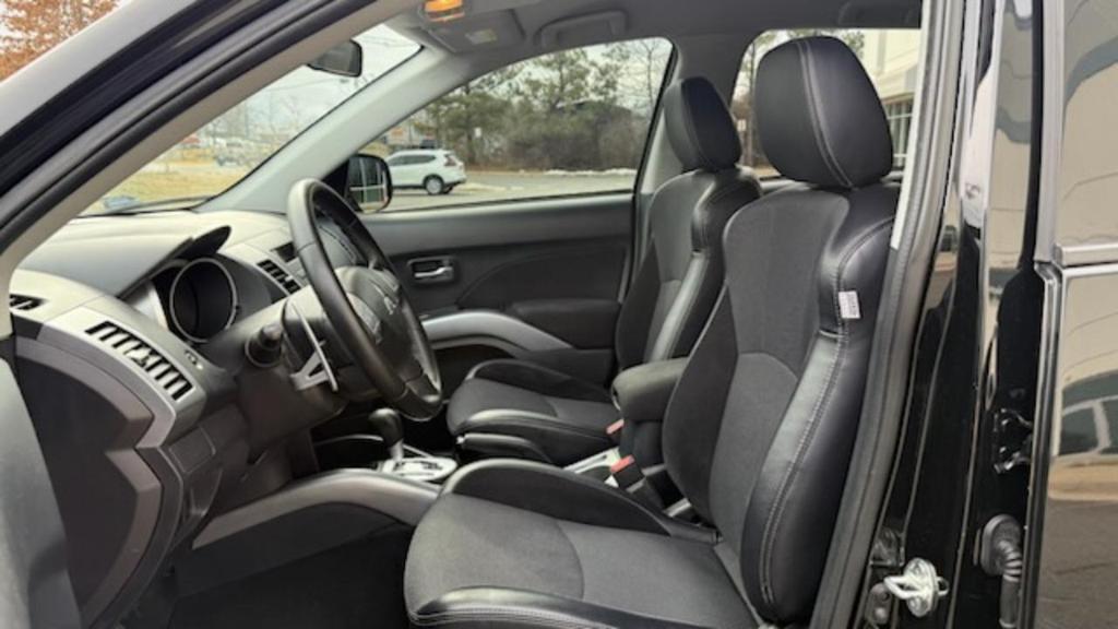 used 2012 Mitsubishi Outlander car, priced at $5,599