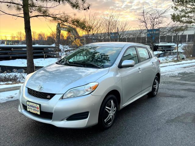 used 2009 Toyota Matrix car, priced at $5,999