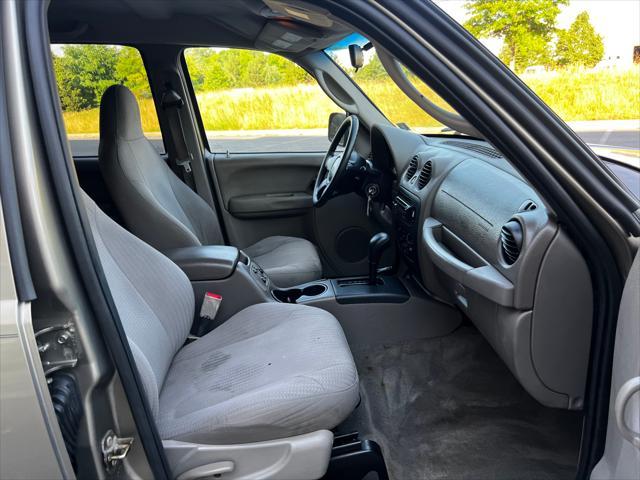 used 2004 Jeep Liberty car, priced at $3,295