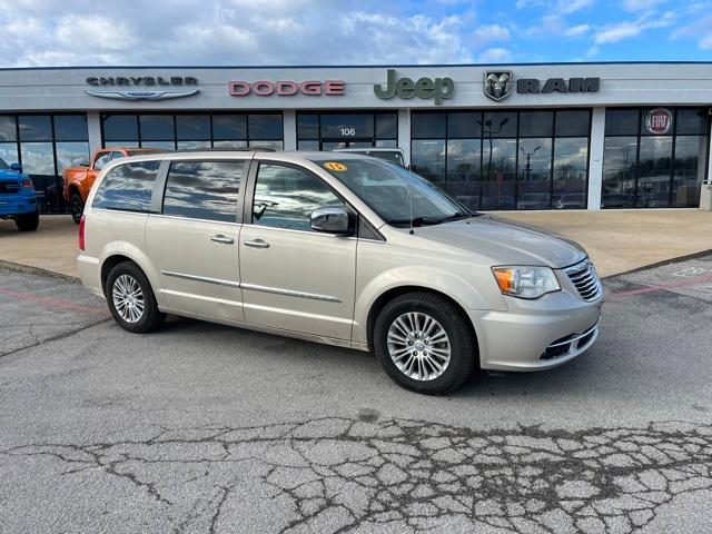 used 2015 Chrysler Town & Country car, priced at $8,887