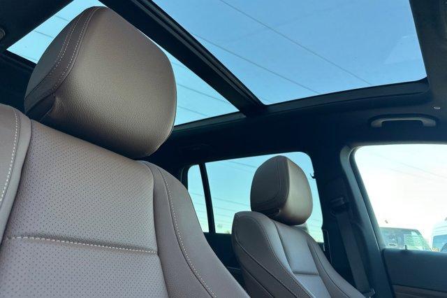 new 2025 Mercedes-Benz GLS 450 car, priced at $95,865