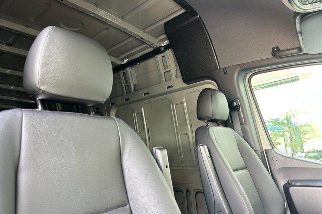 new 2025 Mercedes-Benz Sprinter 2500 car, priced at $85,377