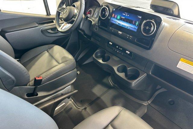 new 2025 Mercedes-Benz Sprinter 2500 car, priced at $70,944