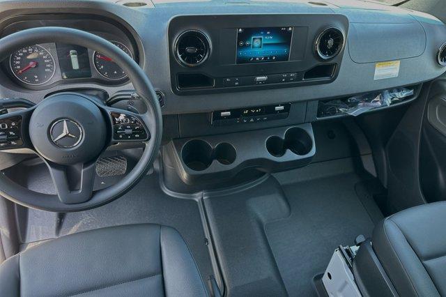 new 2024 Mercedes-Benz Sprinter 2500 car, priced at $61,686