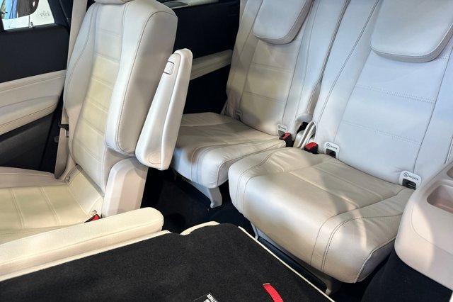 new 2025 Mercedes-Benz GLS 450 car, priced at $99,215