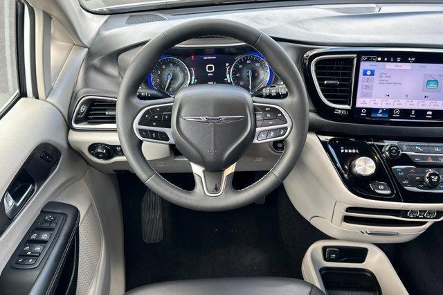 used 2023 Chrysler Pacifica car, priced at $26,783