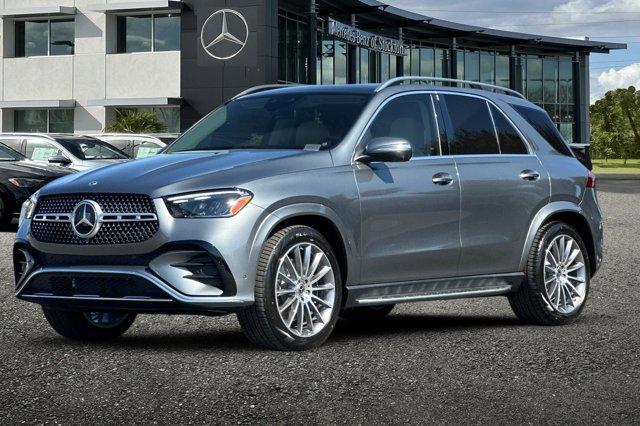 new 2026 Mercedes-Benz GLE 450 car, priced at $81,365