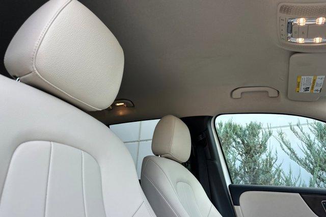 used 2022 Mercedes-Benz GLB 250 car, priced at $28,999