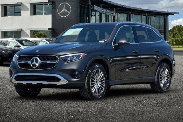 new 2025 Mercedes-Benz GLC 300 car, priced at $53,125