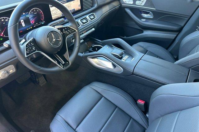 new 2025 Mercedes-Benz GLS 450 car, priced at $91,945