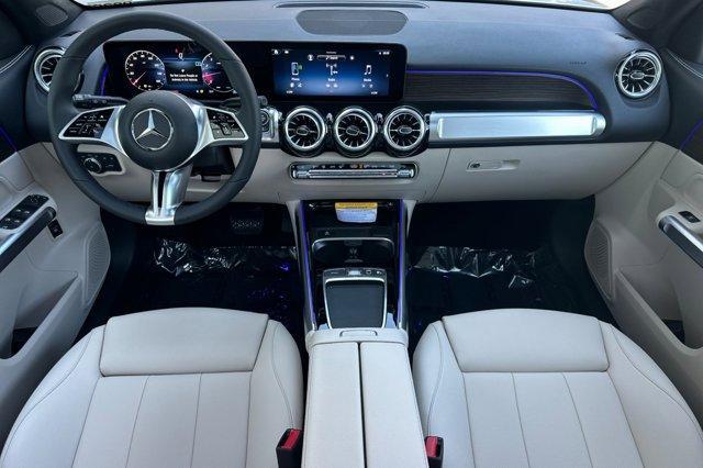 new 2025 Mercedes-Benz GLB 250 car, priced at $51,590