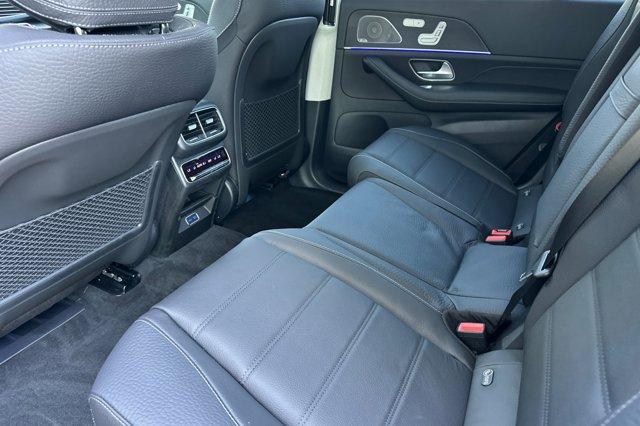 new 2026 Mercedes-Benz GLS 450 car, priced at $100,670