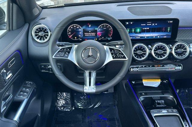 new 2025 Mercedes-Benz GLB 250 car, priced at $51,695