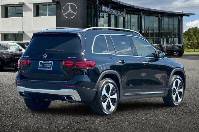 new 2025 Mercedes-Benz GLB 250 car, priced at $51,695