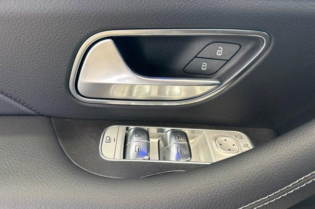 new 2025 Mercedes-Benz GLS 450 car, priced at $100,155