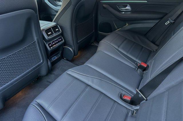 new 2025 Mercedes-Benz GLE 580 car, priced at $96,155