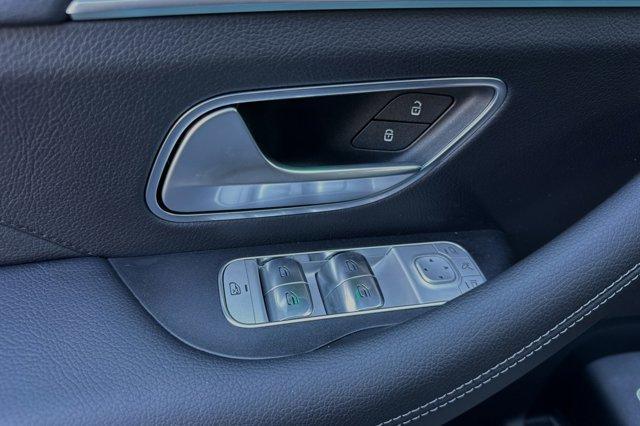 new 2025 Mercedes-Benz GLE 580 car, priced at $96,155