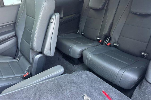 new 2025 Mercedes-Benz GLS 450 car, priced at $95,035