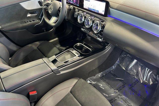 new 2025 Mercedes-Benz CLA 250 car, priced at $53,620