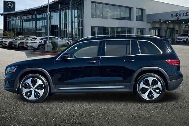 new 2025 Mercedes-Benz GLB 250 car, priced at $53,815