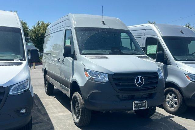 new 2025 Mercedes-Benz Sprinter 2500 car, priced at $73,907
