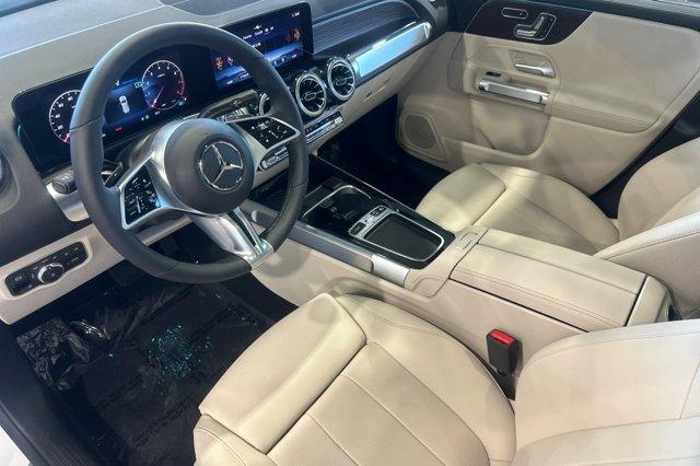 new 2025 Mercedes-Benz GLB 250 car, priced at $52,020