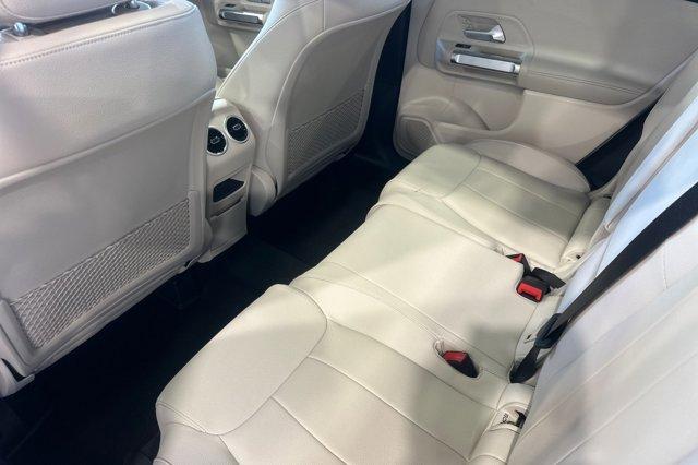 new 2025 Mercedes-Benz GLB 250 car, priced at $52,020