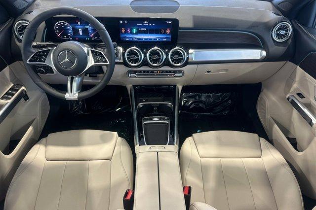 new 2025 Mercedes-Benz GLB 250 car, priced at $52,020