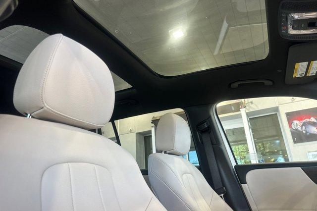 new 2025 Mercedes-Benz GLB 250 car, priced at $52,020