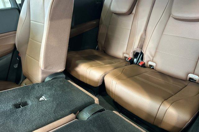 new 2025 Mercedes-Benz GLS 450 car, priced at $91,685