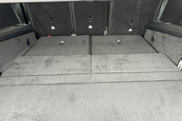 new 2026 Mercedes-Benz GLS 450 car, priced at $93,615