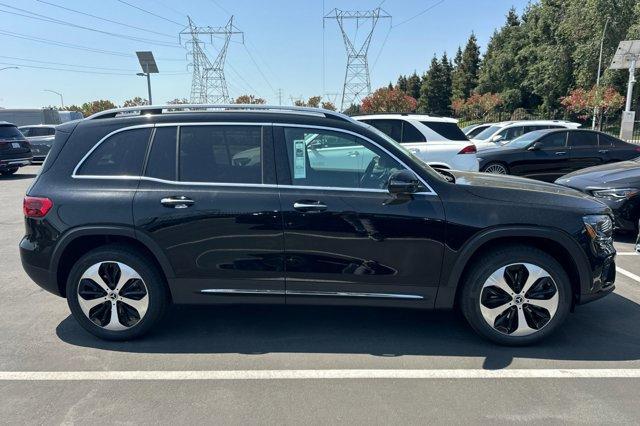 new 2025 Mercedes-Benz GLB 250 car, priced at $48,945
