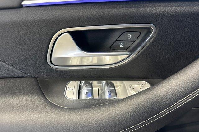 new 2025 Mercedes-Benz GLS 450 car, priced at $96,220