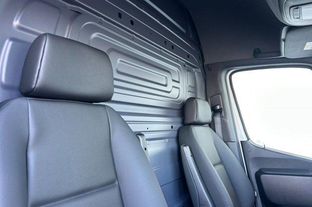 new 2025 Mercedes-Benz Sprinter 2500 car, priced at $69,072